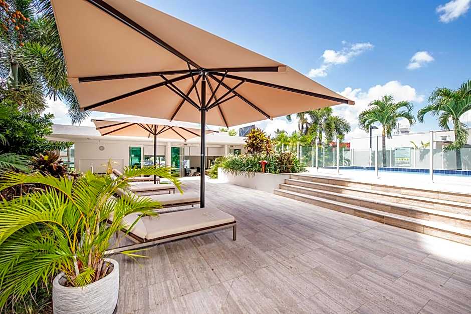 Lanai Apartments