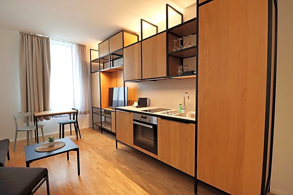S12 - Boardinghouse by Hotel Trezor
