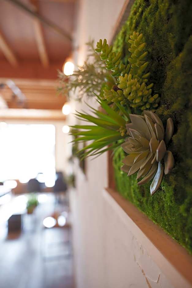YUKARA LEAF LODGE