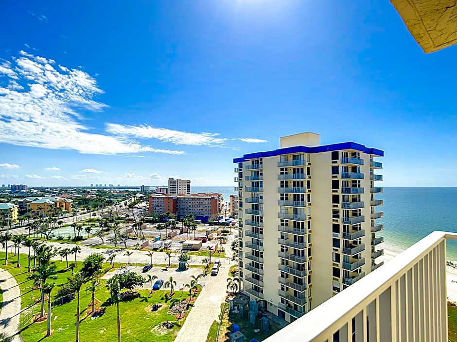 Estero Beach And Tennise Club 1008 B