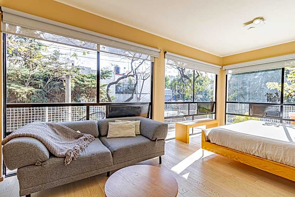 Mi Zona Lodging WTC