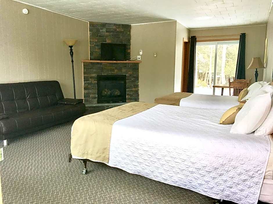 The Spirit Rock Outpost & Lodge