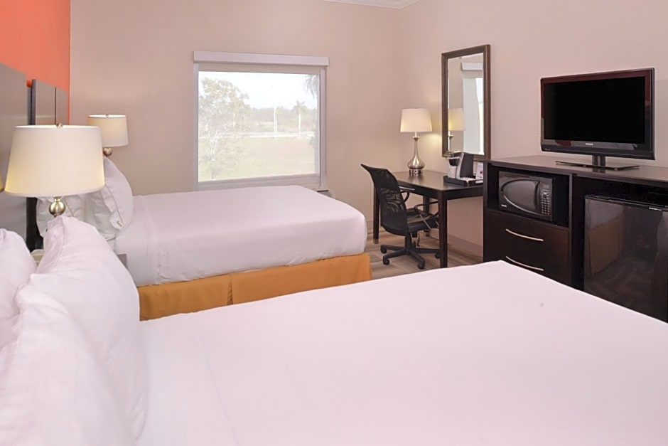 Holiday Inn Express Hotel & Suites Florida City-Gateway To Keys