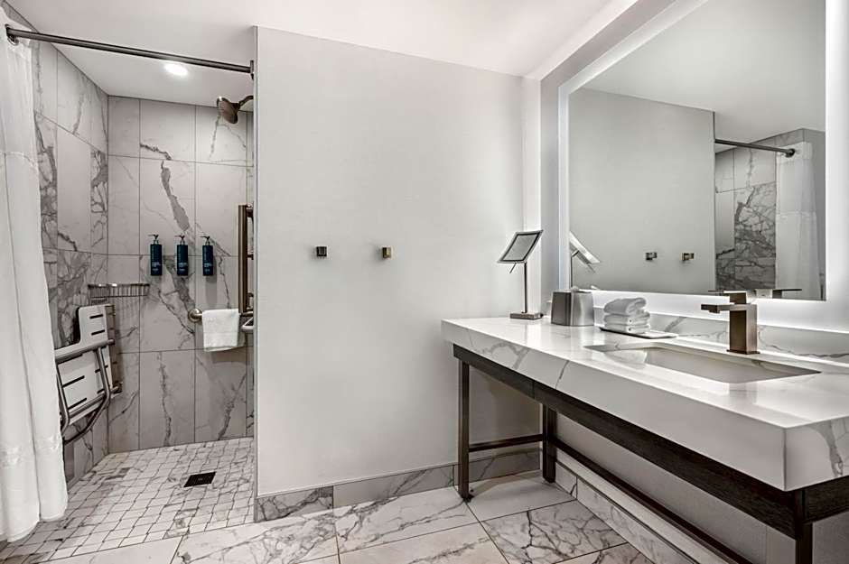 Hilton Grand Vacations Club Chicago Magnificent Mile