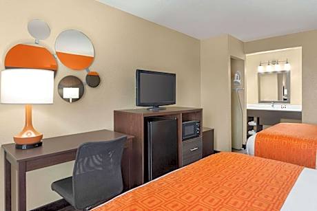 Queen Room with Two Queen Beds - Non-Smoking