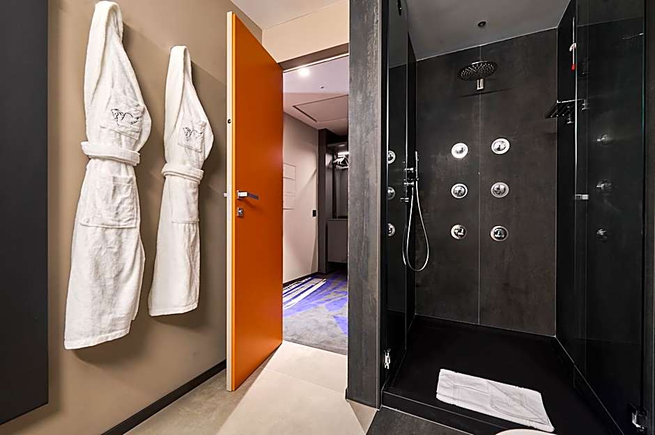 MyTALE Creative Academy Hotel