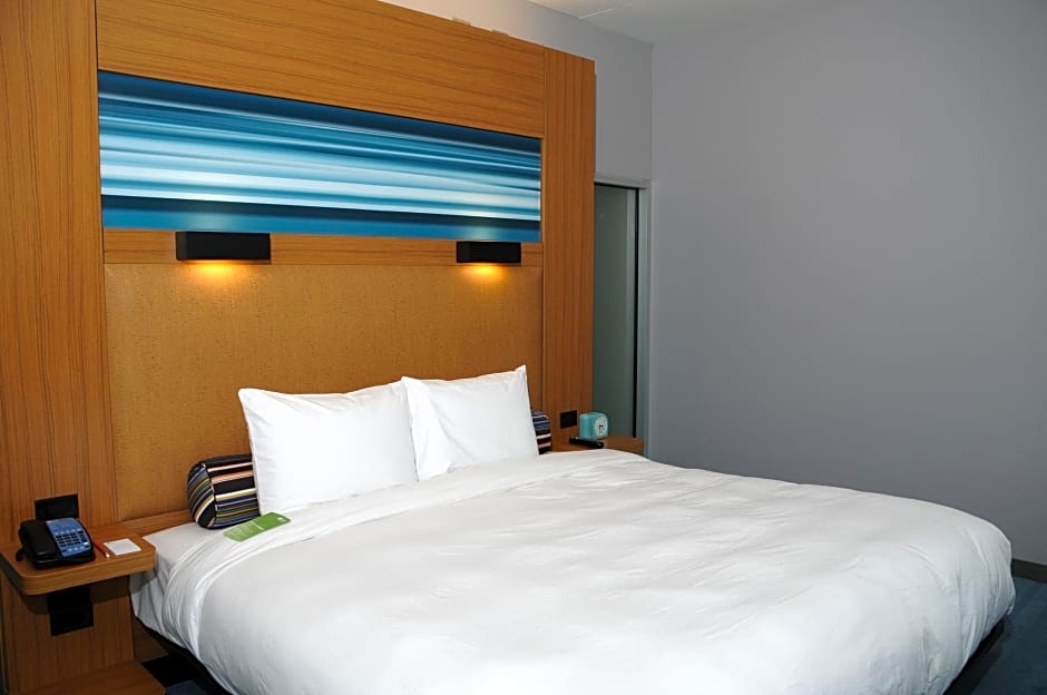 Aloft Philadelphia Airport