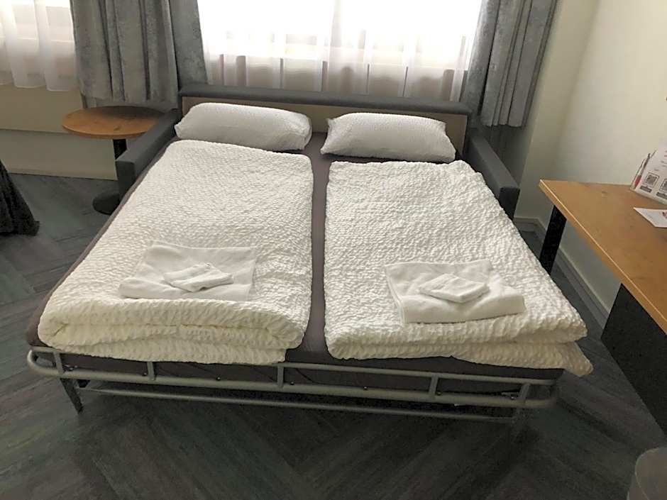 Budget Motel Self Check-In