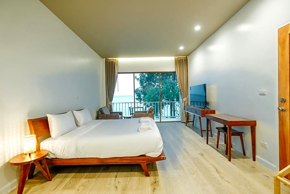 LAKE HOUSE Naka Cave