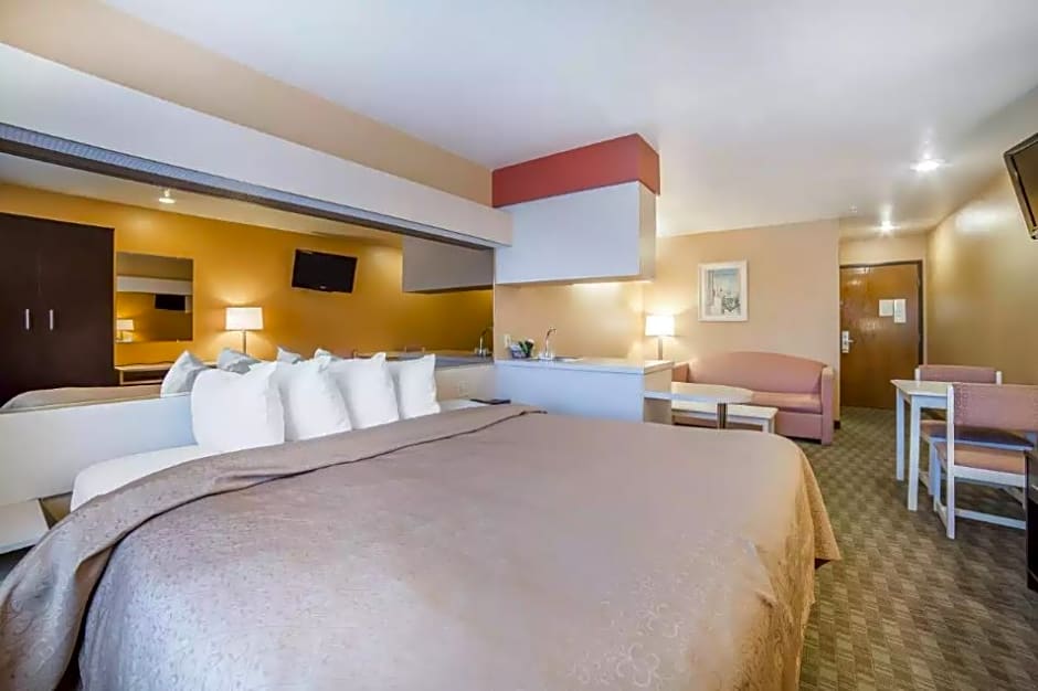 Photo 1 of 1 of Efficiency 1 King Bed Suite, Accessible, Nonsmoking
