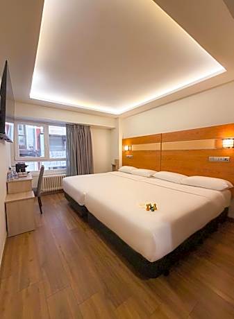 2 Single Beds, Premium Room
