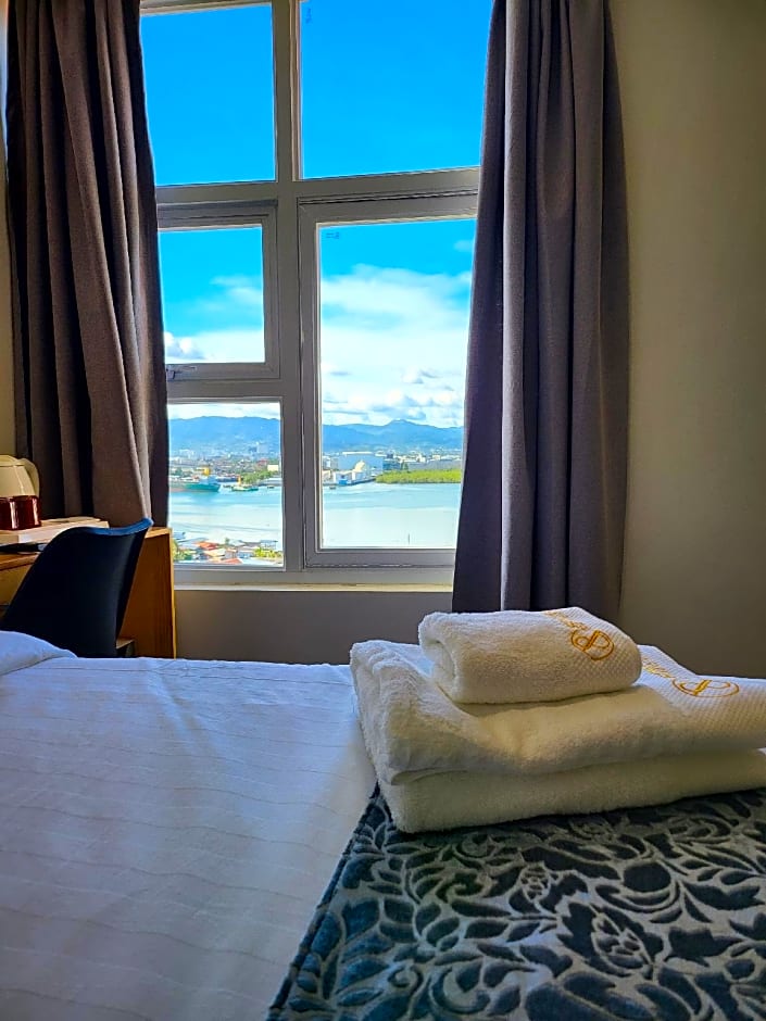 Sempre Premier Inn Mactan Airport Hotel