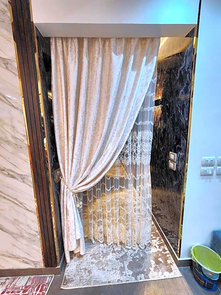 شقة فاخرة وفيو خرافى فى maadi