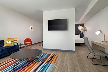 Aloft, Suite, 2 Queen, Sofa bed