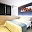 Hotel 99