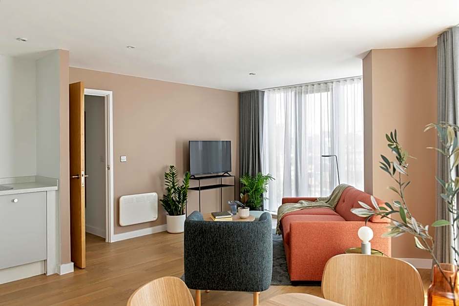 Cove Paradise Street