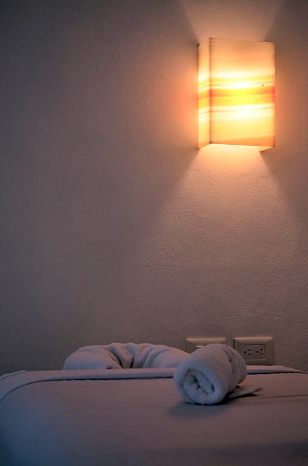 Casa Iguana Holbox - Beachfront Hotel