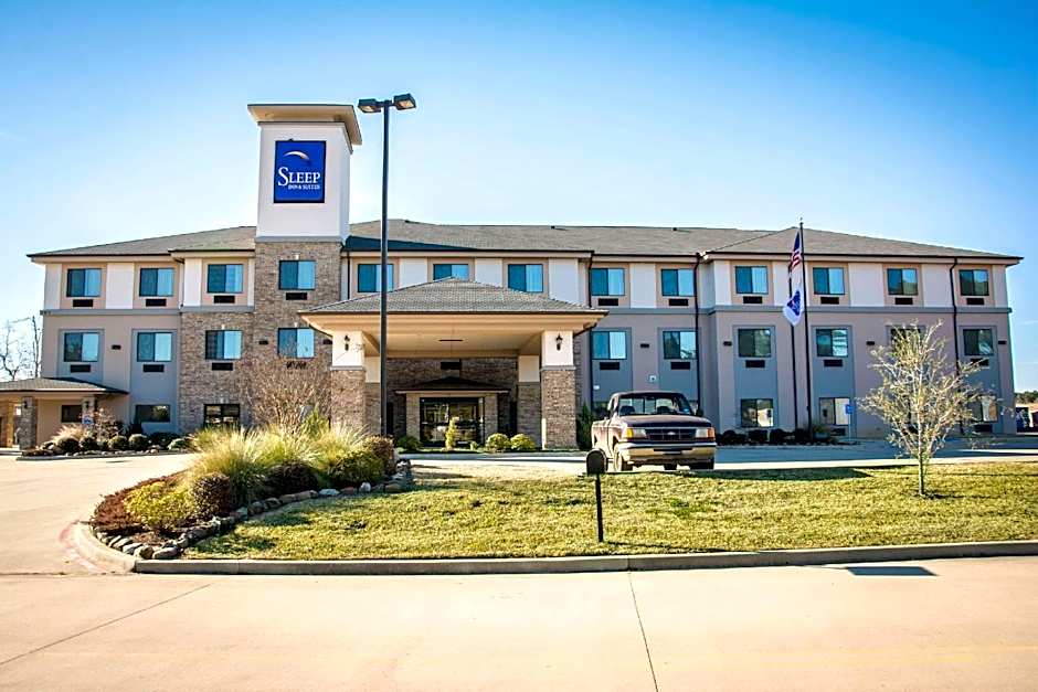 Sleep Inn & Suites Center