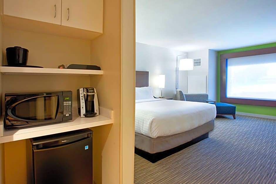 Holiday Inn Express Hotel & Suites Austin Downtown