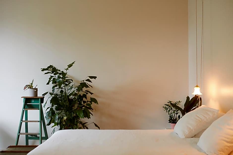 Chambre d'Amis by Alix
