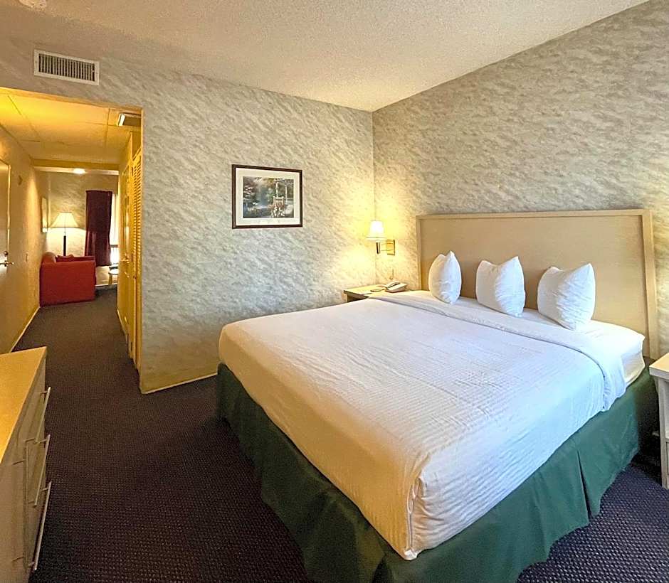Ramada by Wyndham South El Monte