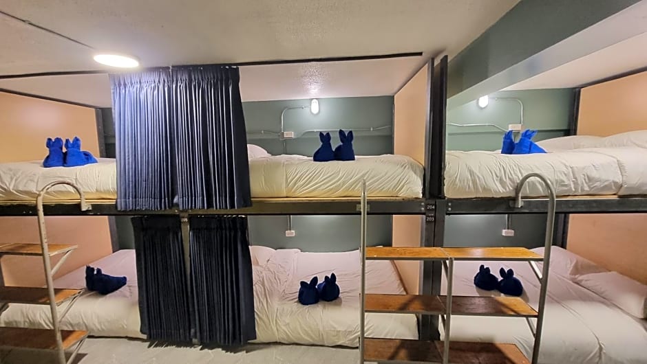 Glur Hostel Pattaya Walking Street