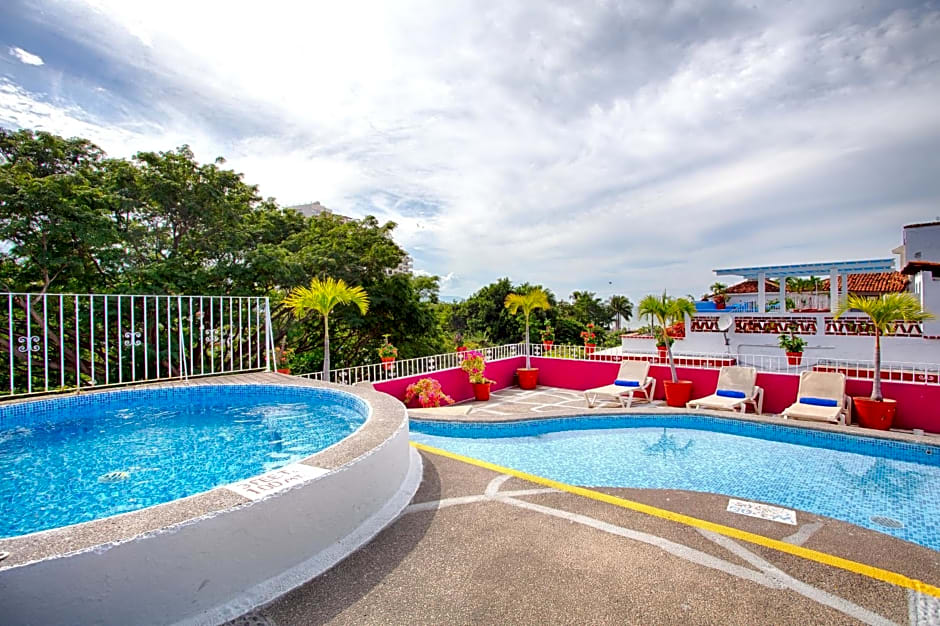 Suites Plaza del Rio