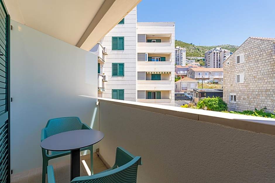 Berkeley Hotel & Day Spa