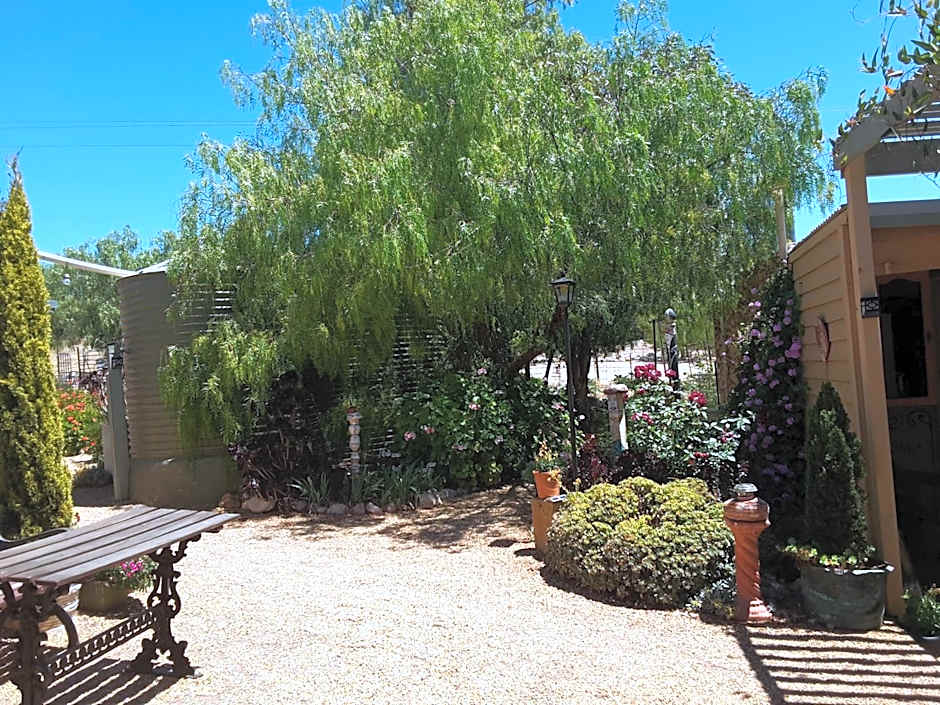 A La Folly The Retreat