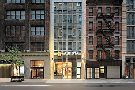 La Quinta by Wyndham Time Square South