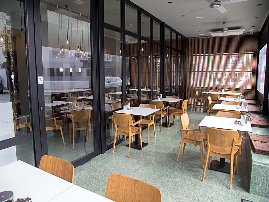 Sunflower Hotel Apts