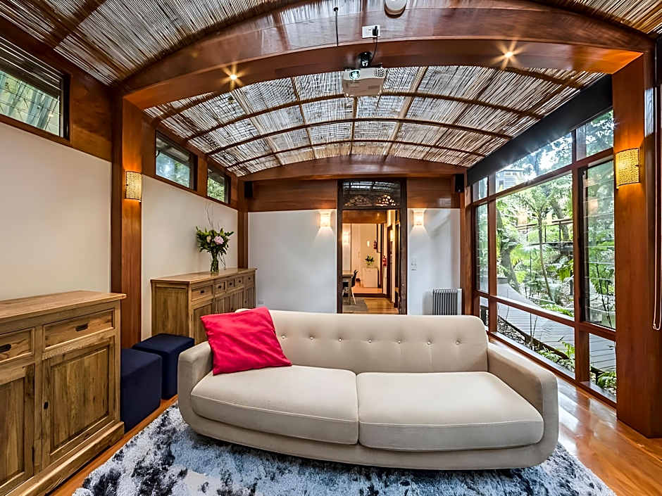 Photo 1 of 5 of Villa