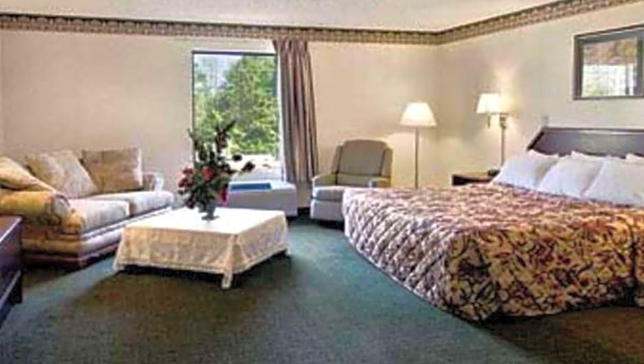 Gray Inn & Suites