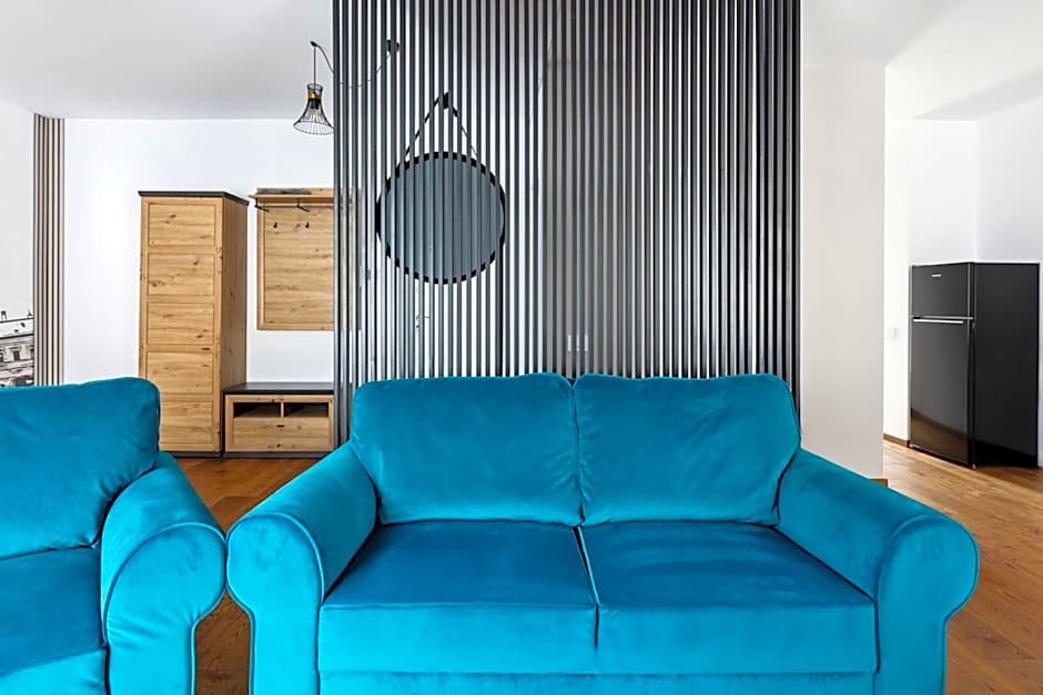 PEAK Aparthotel - Old Town - by CityHost