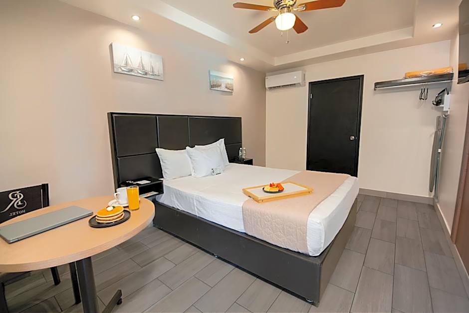 Hotel Siesta Real