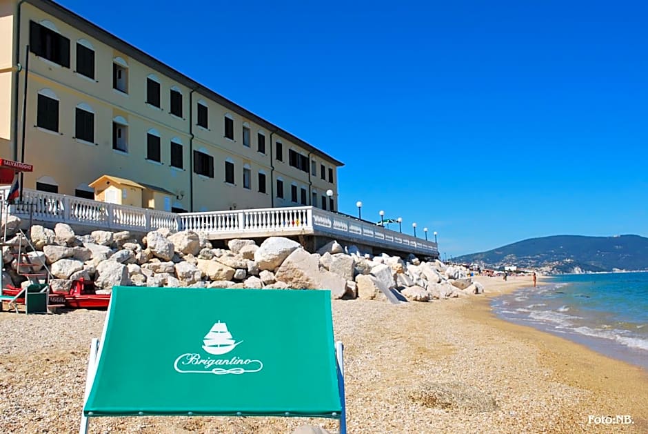 Hotel Brigantino Non Dista