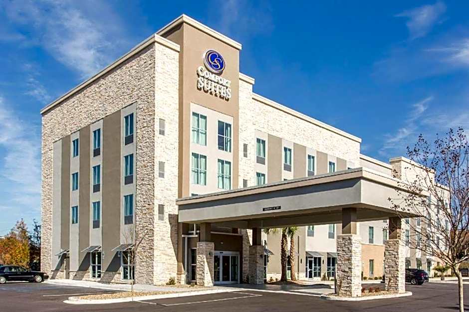 Comfort Suites