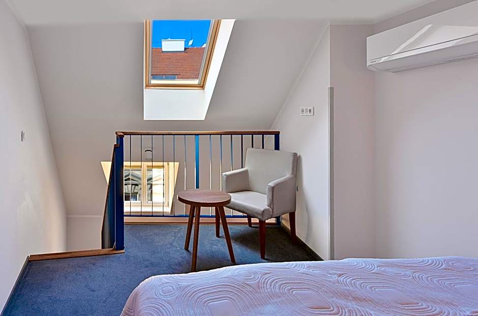 Hotel Prague Star