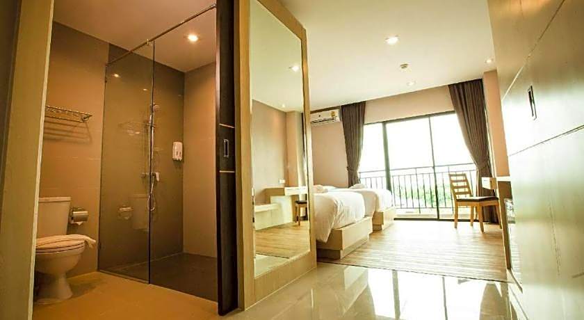 L Hotel
