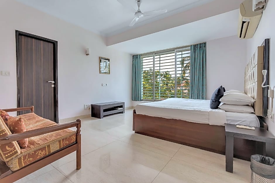 Arotel Rooms & Suites