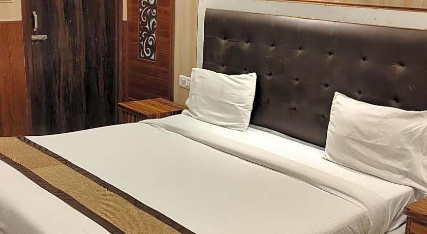 Bedweiser Backpackers Hostel