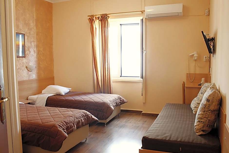 Electra Hotel Piraeus