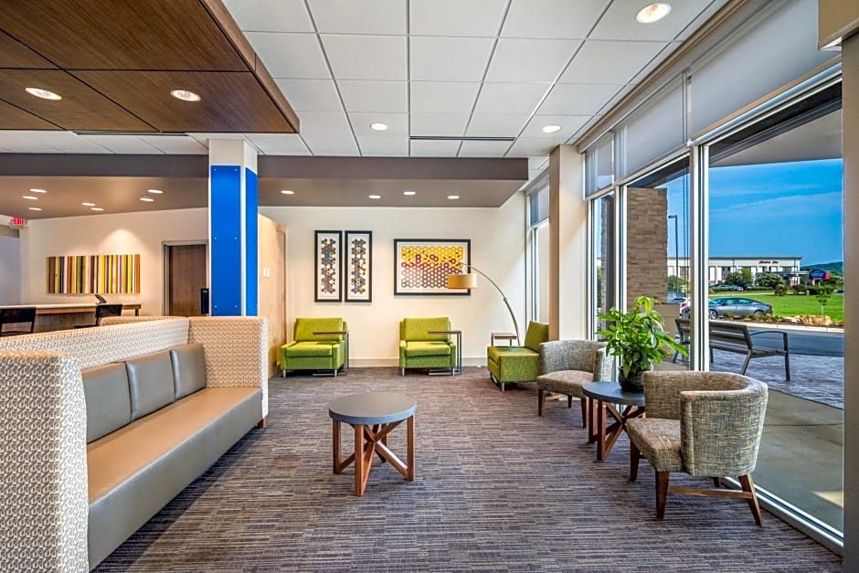 Holiday Inn Express and Suites Asheboro By IHG