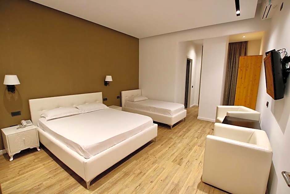 Aurelis Hotel