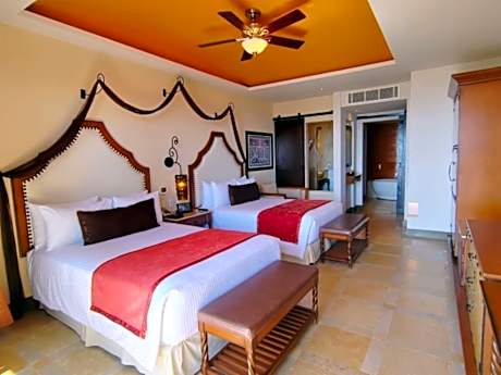 Preferred Club Junior Suite Ocean View with Two Double Beds