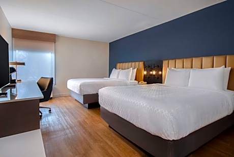 Double Room with Two Double Beds and Work Desk