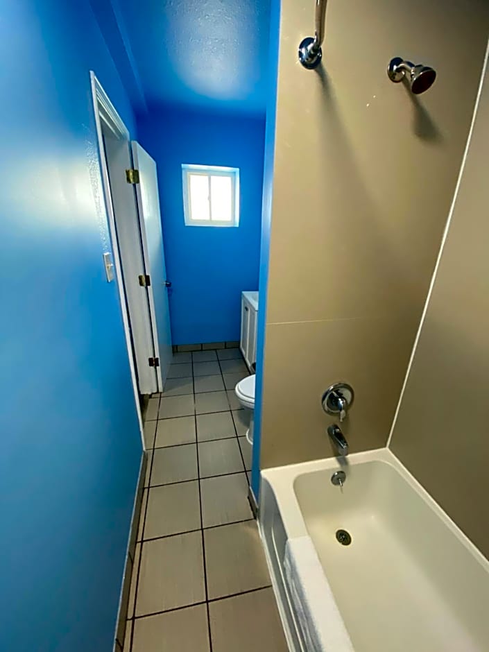 Red Carpet Inn & Suites Wrightstown