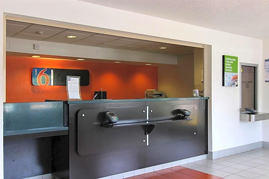Economy Inn