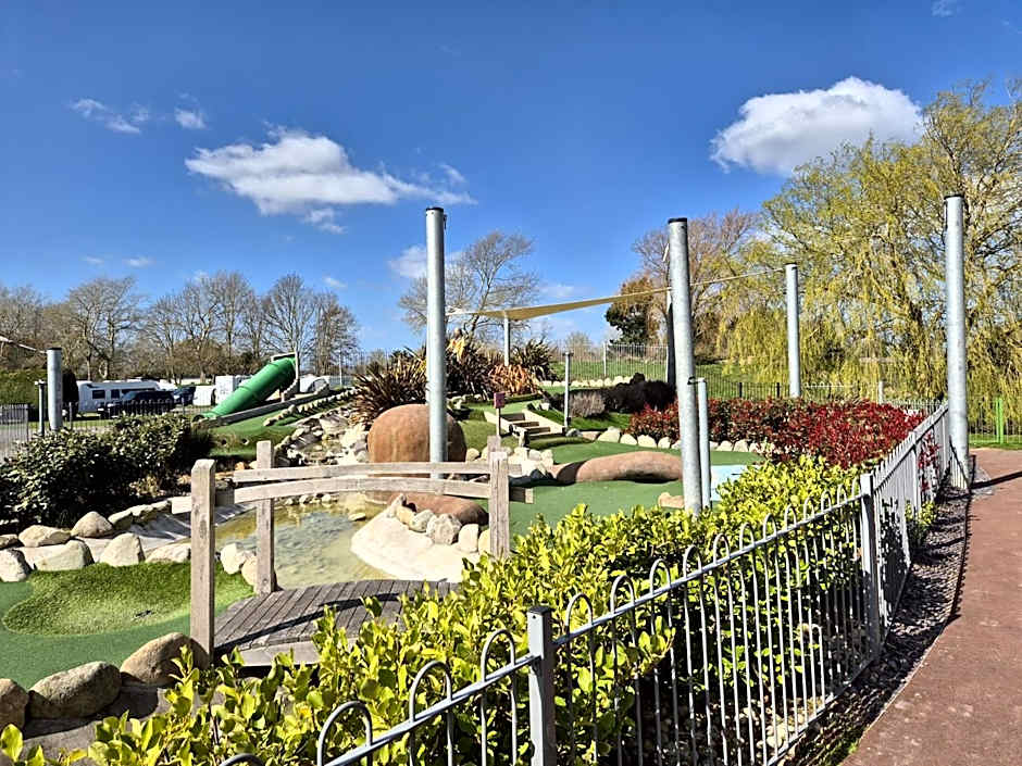 Bella-Mays Holiday Hideaway