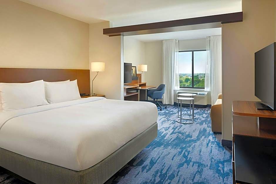 Fairfield Inn & Suites by Marriott Lincoln Southeast